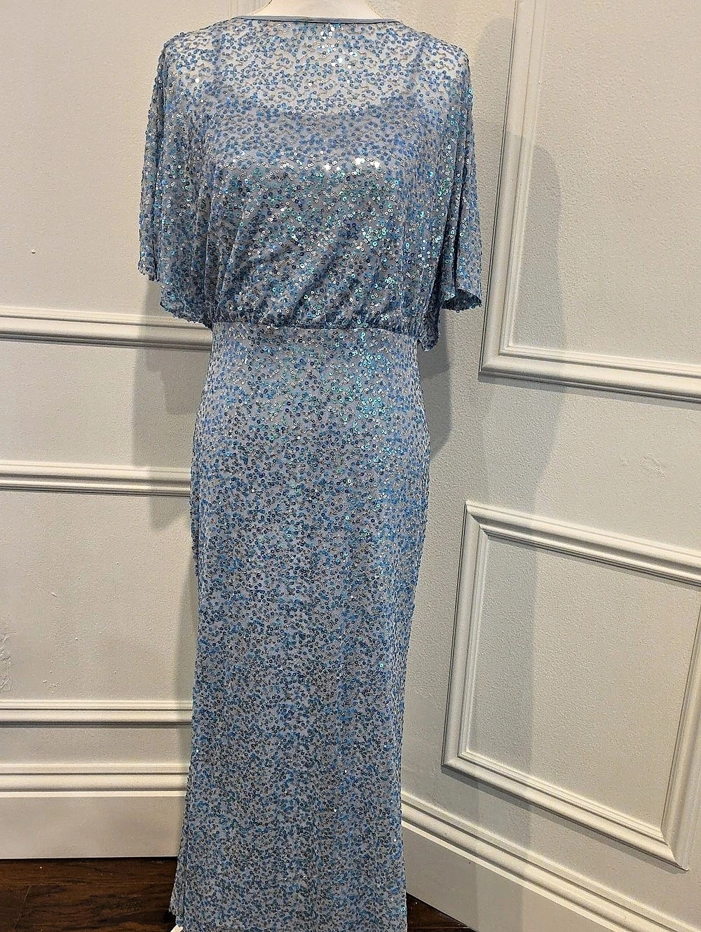Vince Camuto Sequin Maxi Dress in Blue & Silver Size 10 Like New